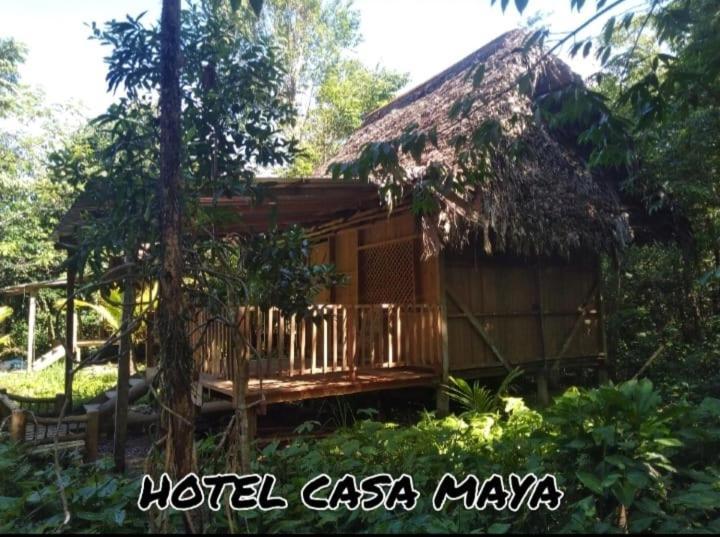 Casa Maya Lívingston Екстериор снимка
