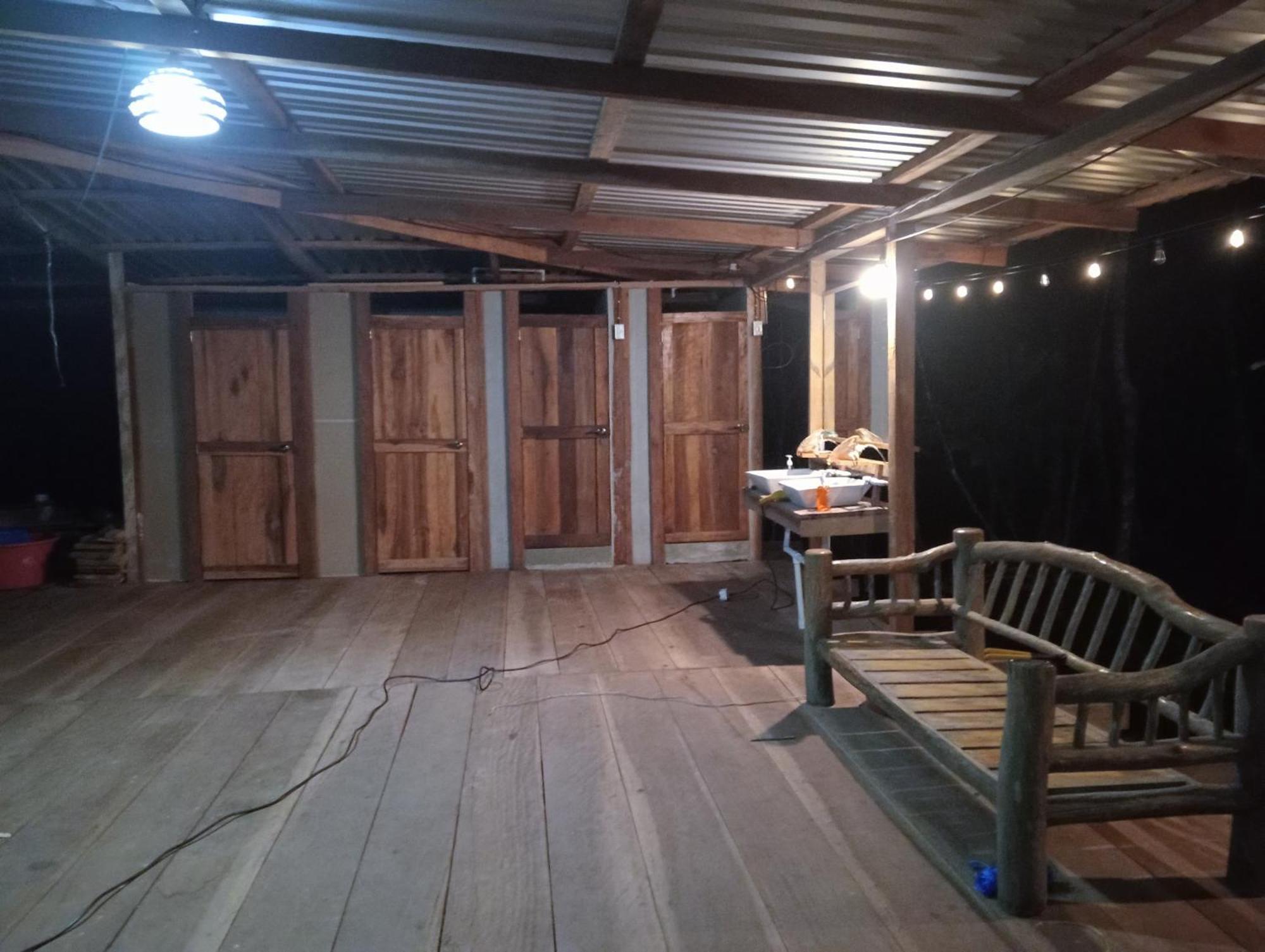 Casa Maya Lívingston Екстериор снимка