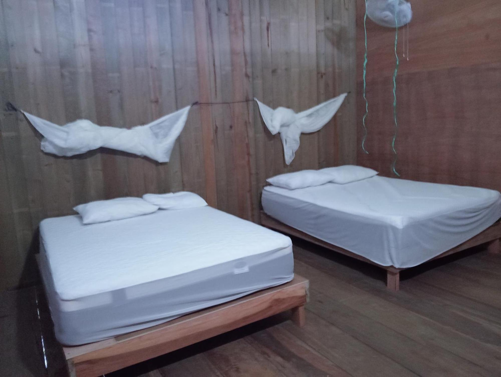 Casa Maya Lívingston Екстериор снимка